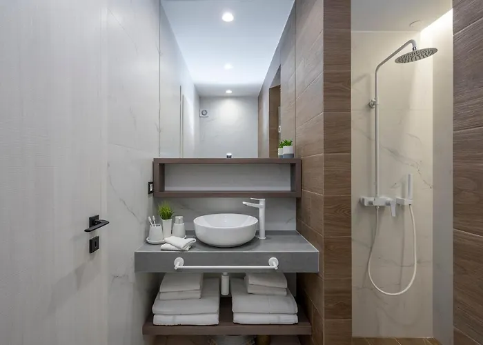 Disegno Residences 公寓 *