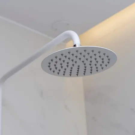 Disegno Residences 아파트 하니아