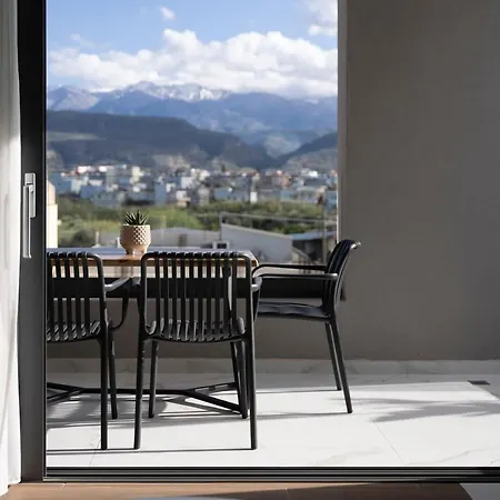 Disegno Residences アパート *