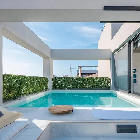 Disegno Residences アパート